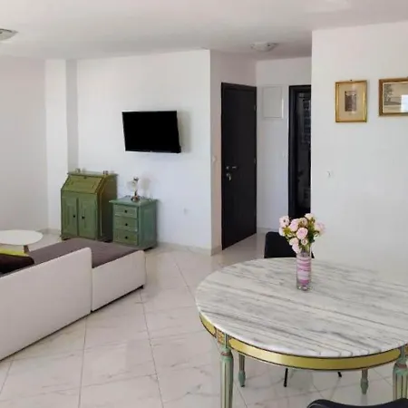 Apartamento Near Biokovo Mountains