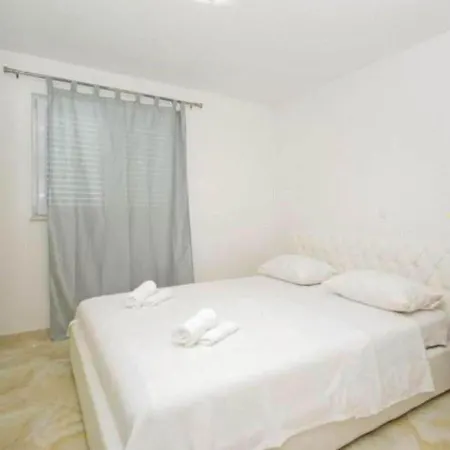 Near Biokovo Mountains * מאקרסקה