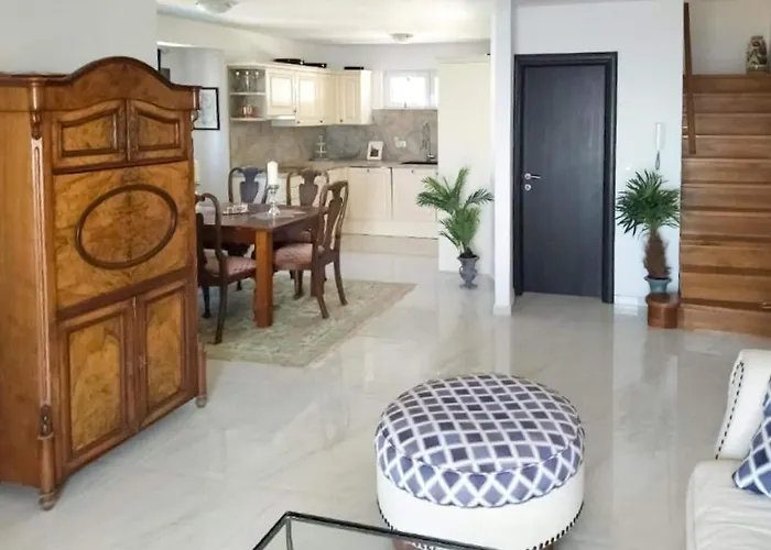 Near Biokovo Mountains Apartment Makarska